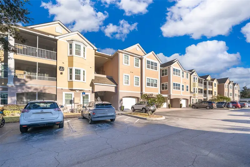 6413 Astor Village Ave #305, FL