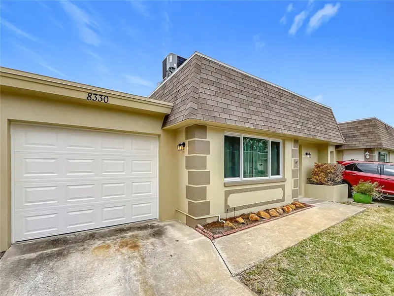 8330 Vendome Blvd N, FL