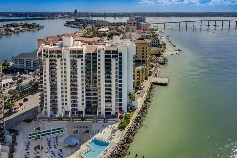 450 S Gulfview Blvd #1605, FL