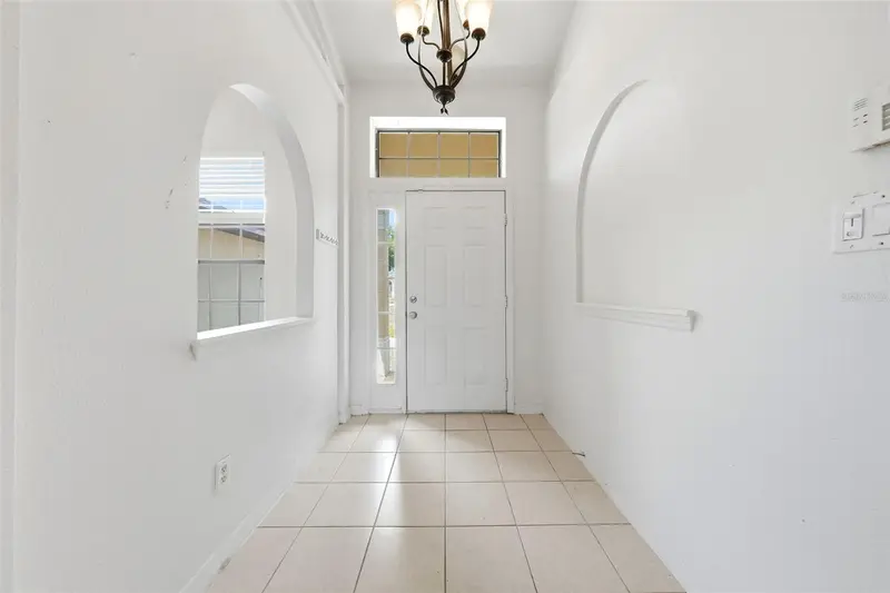 36341 Grand Island Oaks Cir, FL