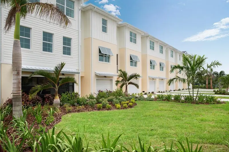 7350 Marathon Dr, FL