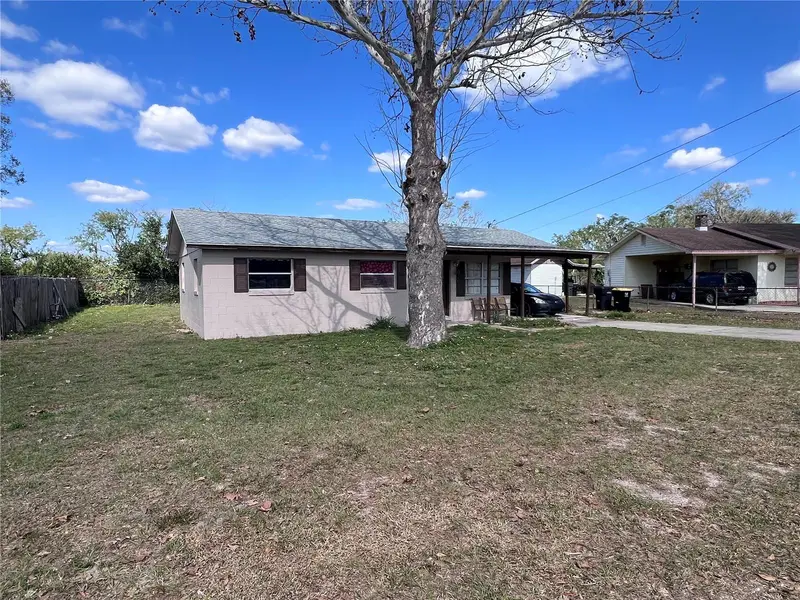 589 Duncan Cir E, FL
