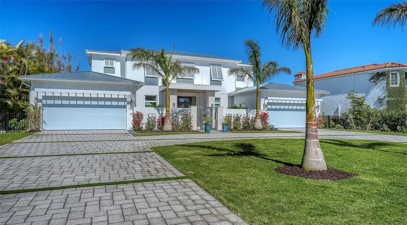 1521 S Lake Shore Dr, FL