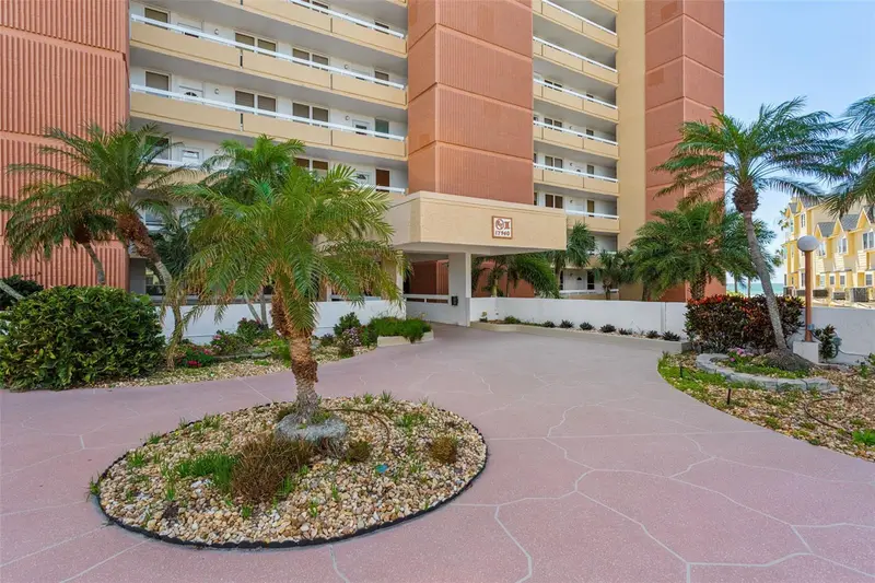17940 Gulf Blvd #15c, FL