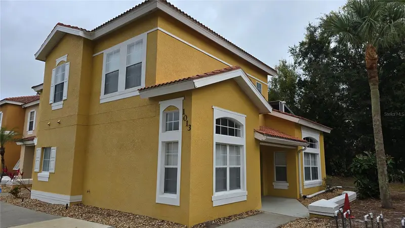1013 Park Ridge Cir, FL