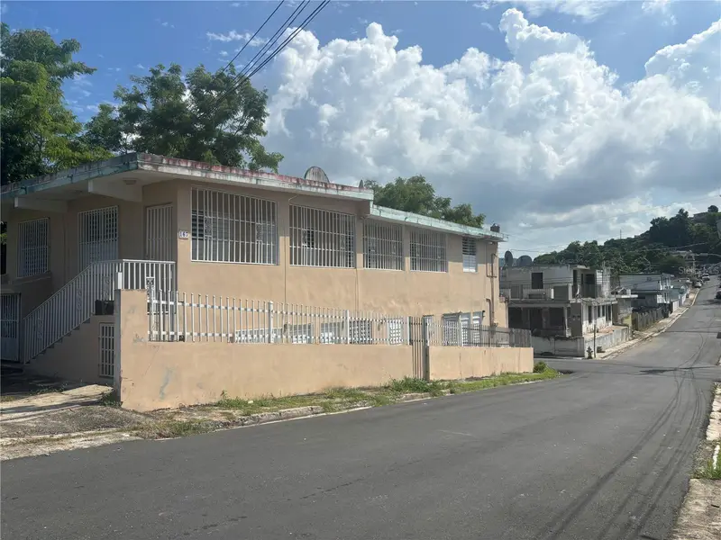 55 Calle Ramon QuiñOnes Caraballo, PR