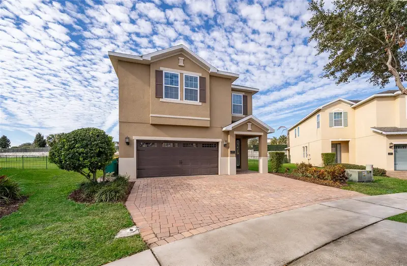 250 Pendant Ct, FL
