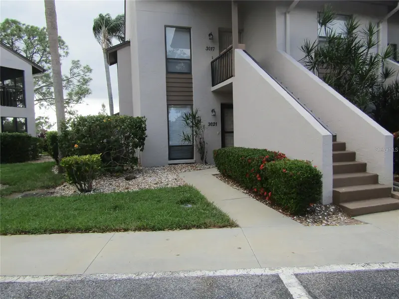 3021 Taywood Mdws #11, FL