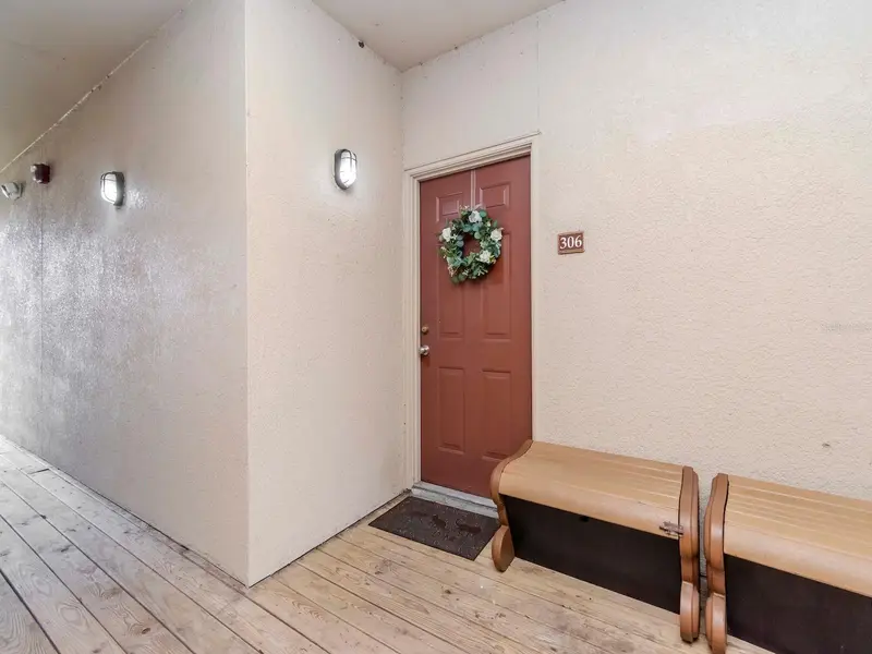 1429 Villa Capri Cir #306, FL