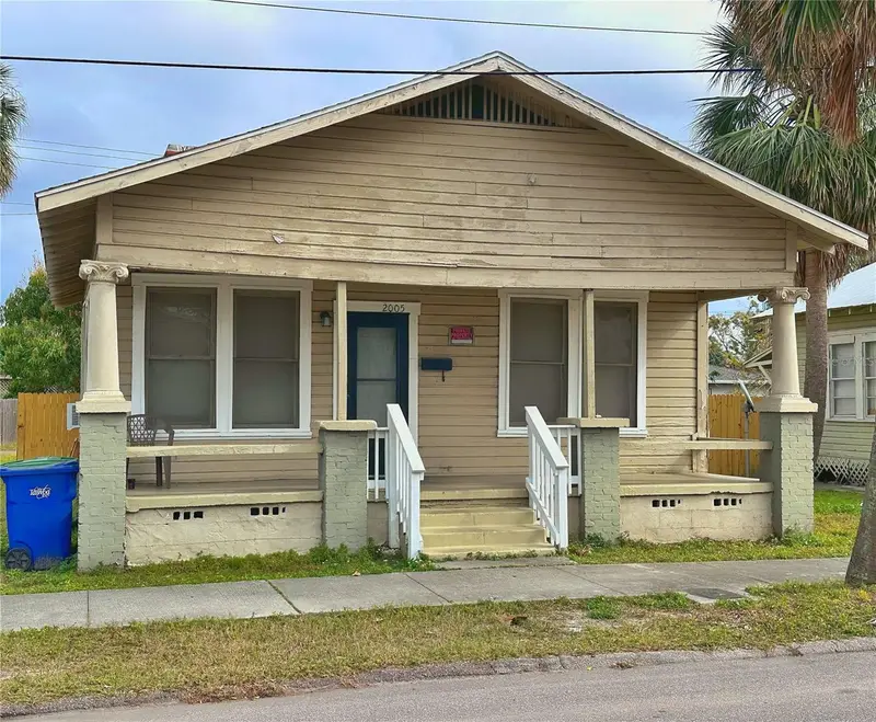 2005 N 25th St, FL