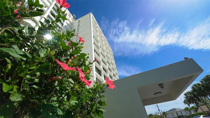 4822 Ocean Blvd #2f, FL