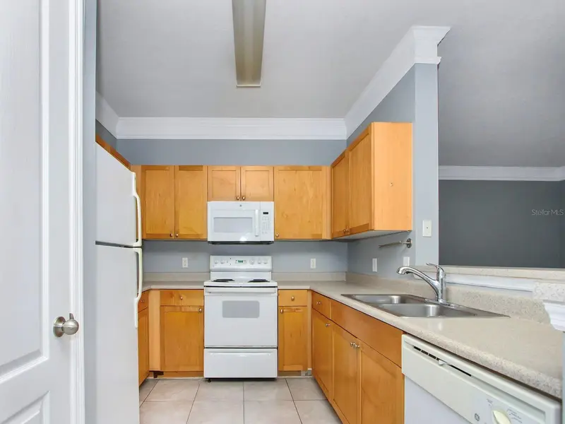 8848 Villa View Cir #106, FL