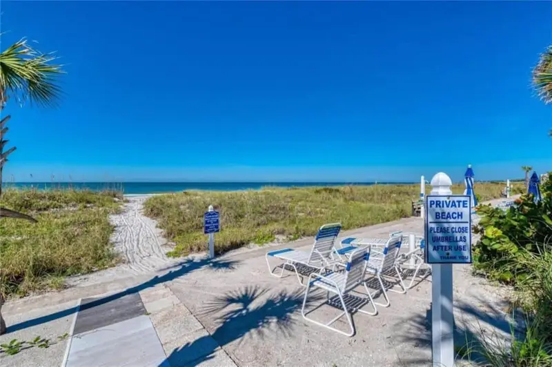 3806 Gulf Of Mexico Dr #C305, FL