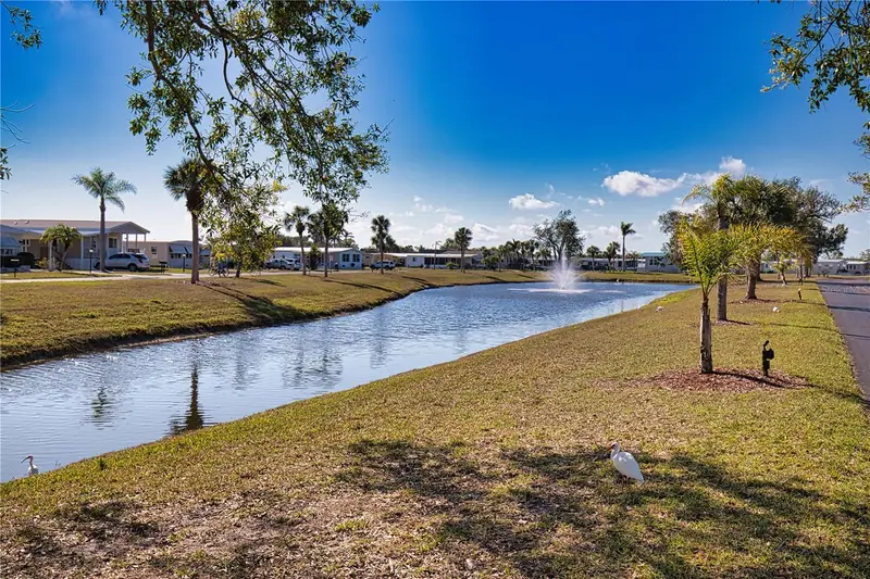 204 La Costa, FL