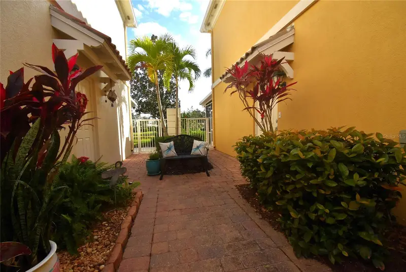 7624 Bergamo Ave #4b, FL