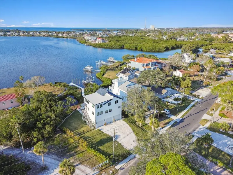 1640 Sea Breeze Dr, FL
