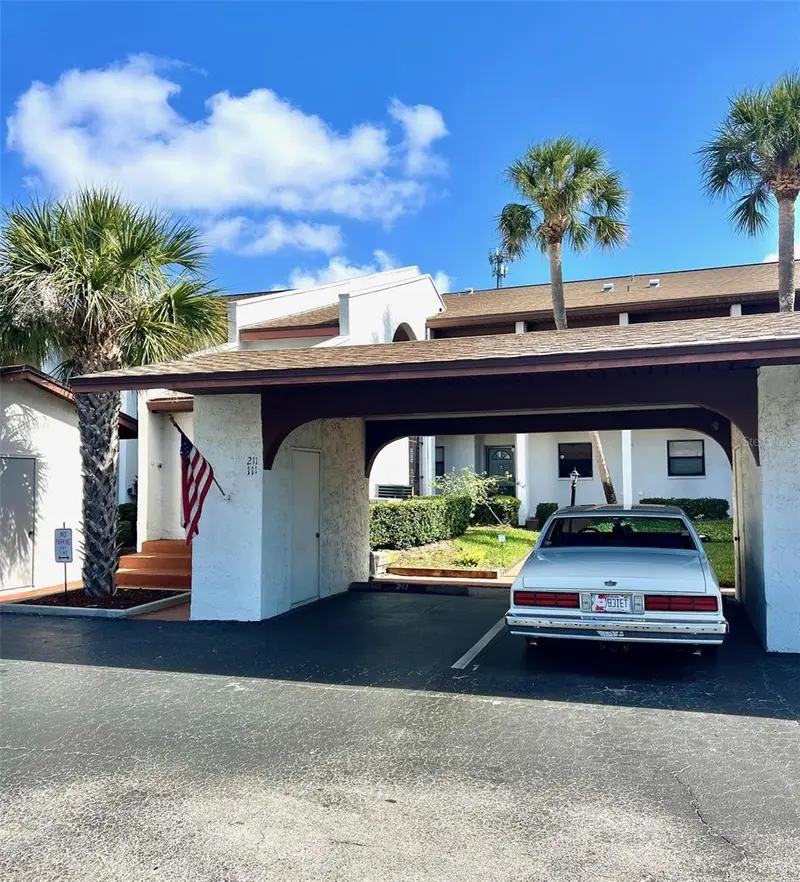 7623 Radcliffe Cir #211a, FL