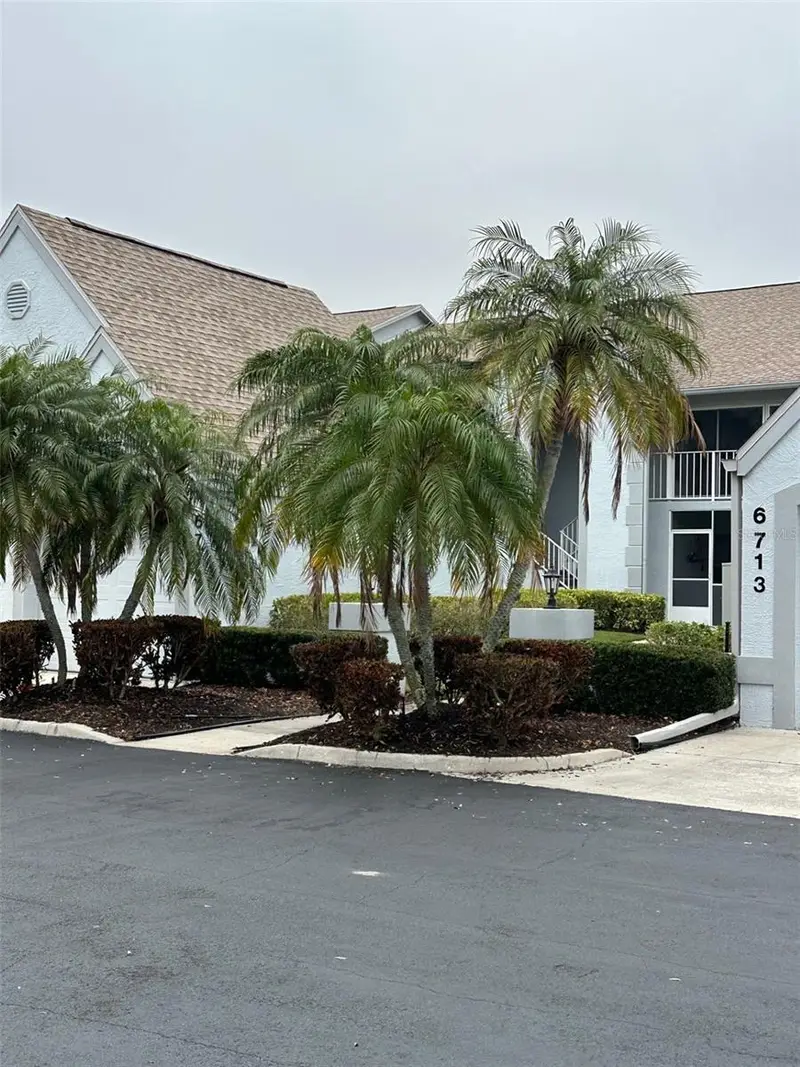 6713 Stone River Rd #206, FL