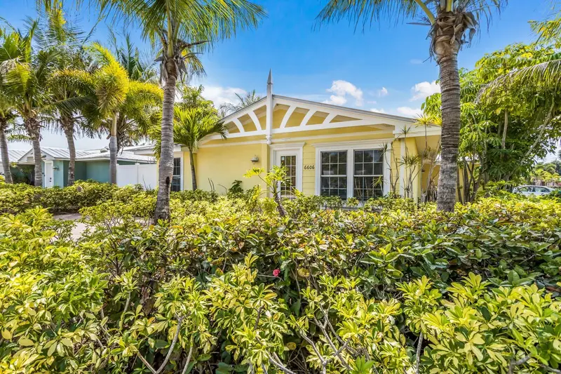 6606 Holmes Blvd #3, FL