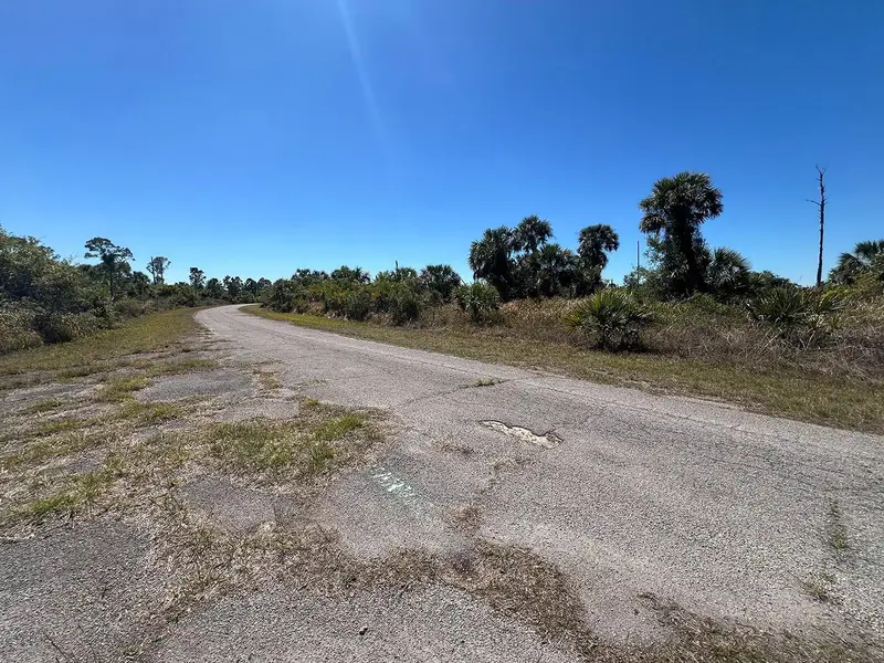 Farview Dr, FL