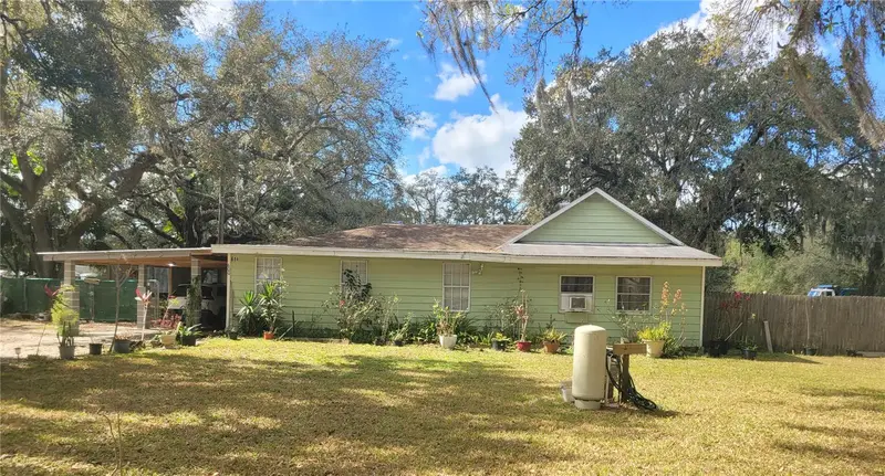 610 Buckley Drive, FL