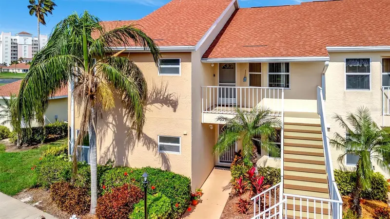 1620 Fairway Trce #B, FL