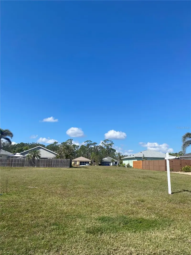 4280 Oak Terrace Cir, FL