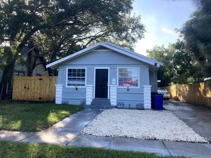1743 Yale St S, FL