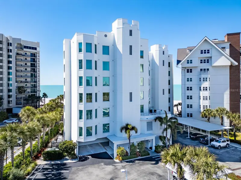 1590 Gulf Blvd #501, FL