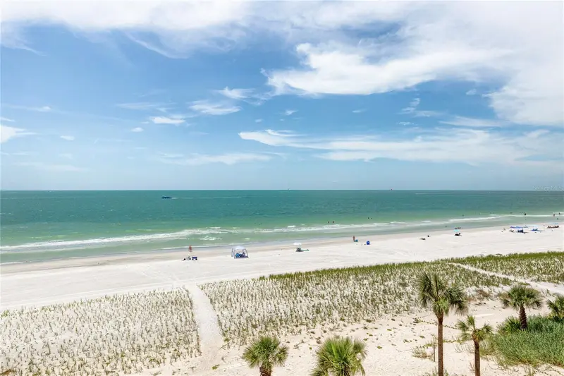 1600 Gulf Blvd #512, FL