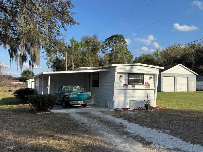 825 Cr 481, FL