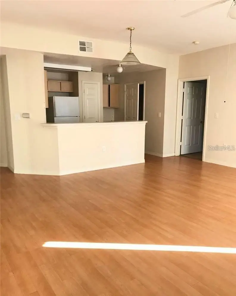 2000 Erving Cir #102, FL