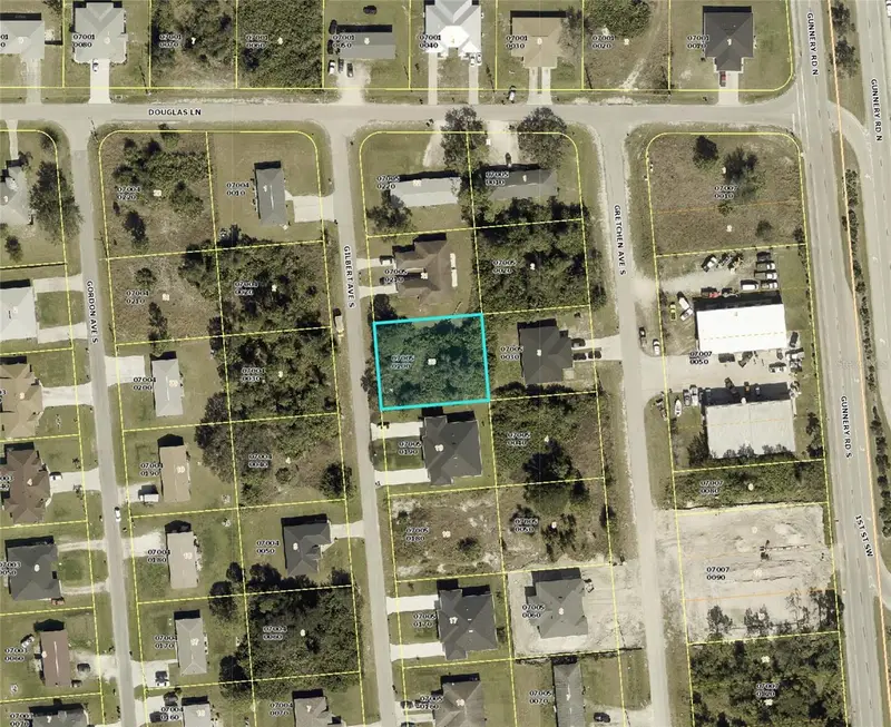 109/111 Gilbert Ave S, FL