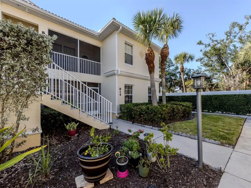 800 Gardens Edge Dr #814, FL