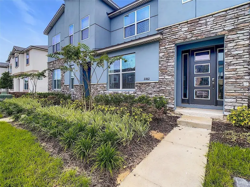 2182 Cooper Bell Pl, FL