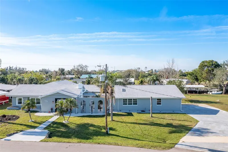 541 Ridgecrest Dr, FL