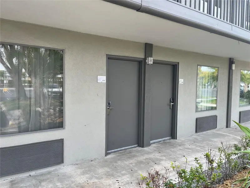 7150 N Tamiami Trl #S512, FL