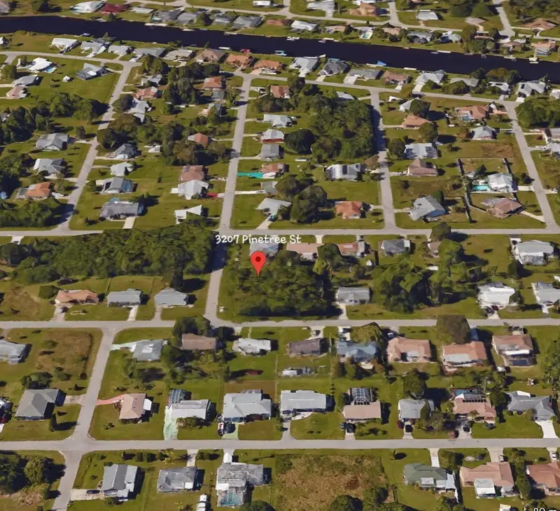 3207 Pinetree St, FL