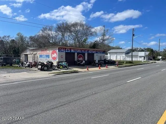 1520 N Nova Rd, FL