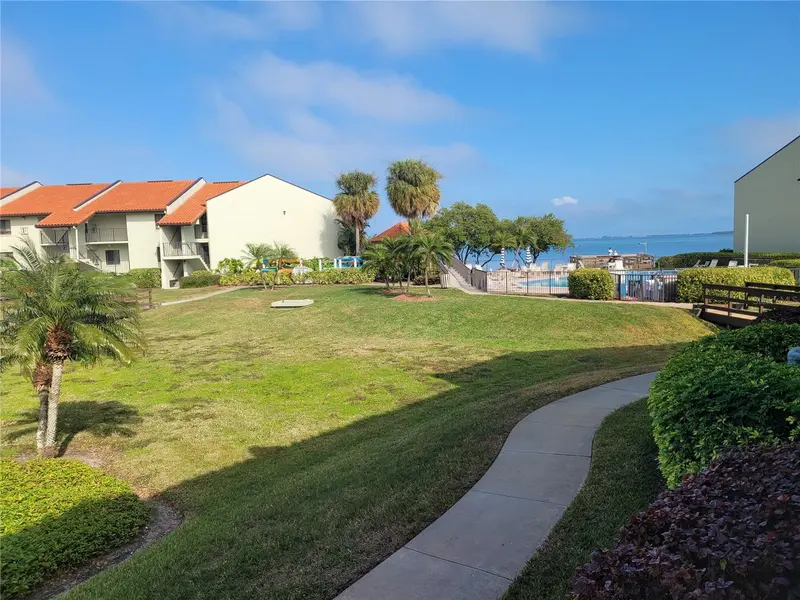 1515 Pinellas Bayway S #17, FL