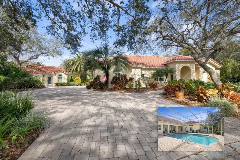 8 Roma Ct, FL