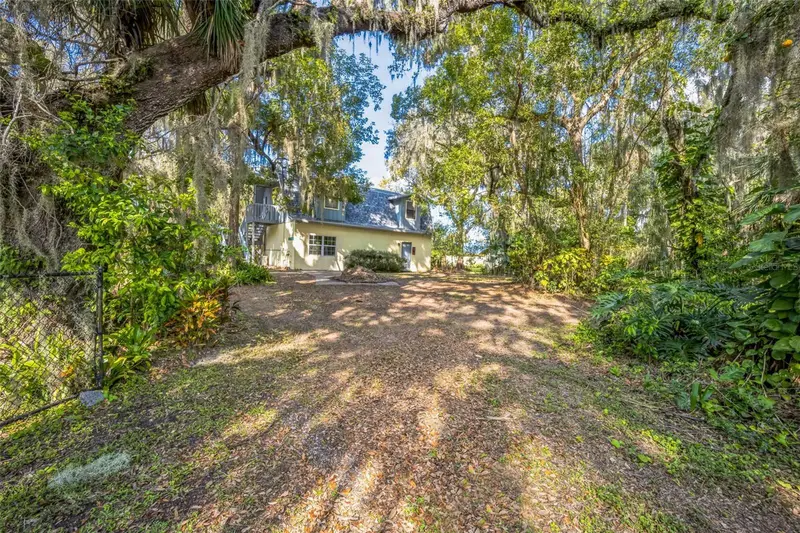 9401 Cat Track Trl, FL