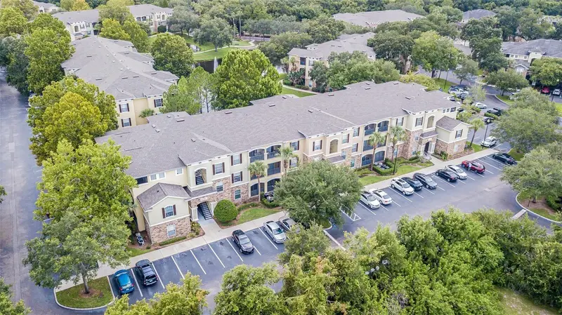 10205 Courtney Palms Blvd #304, FL