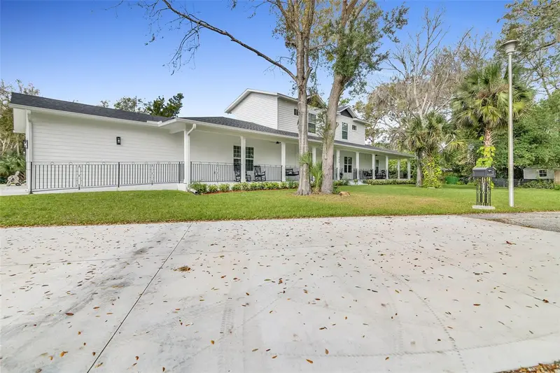 599 Glendevon Dr, FL