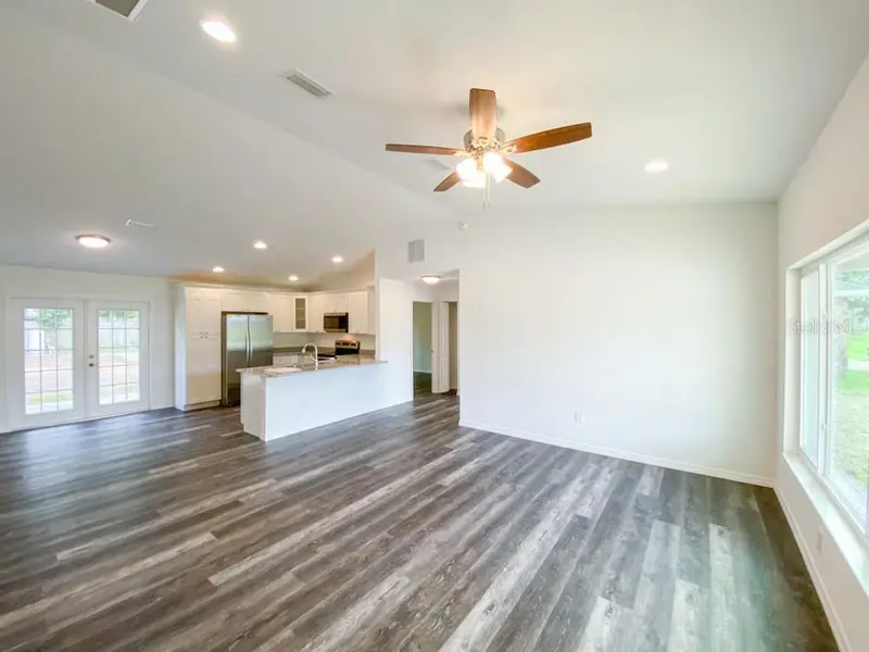 1 Pine Radial Trl, FL