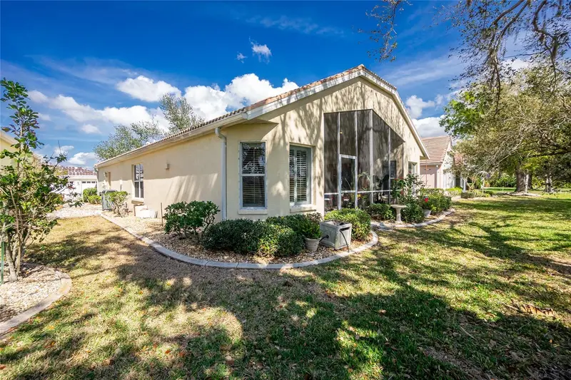 26162 Stillwater Cir, FL