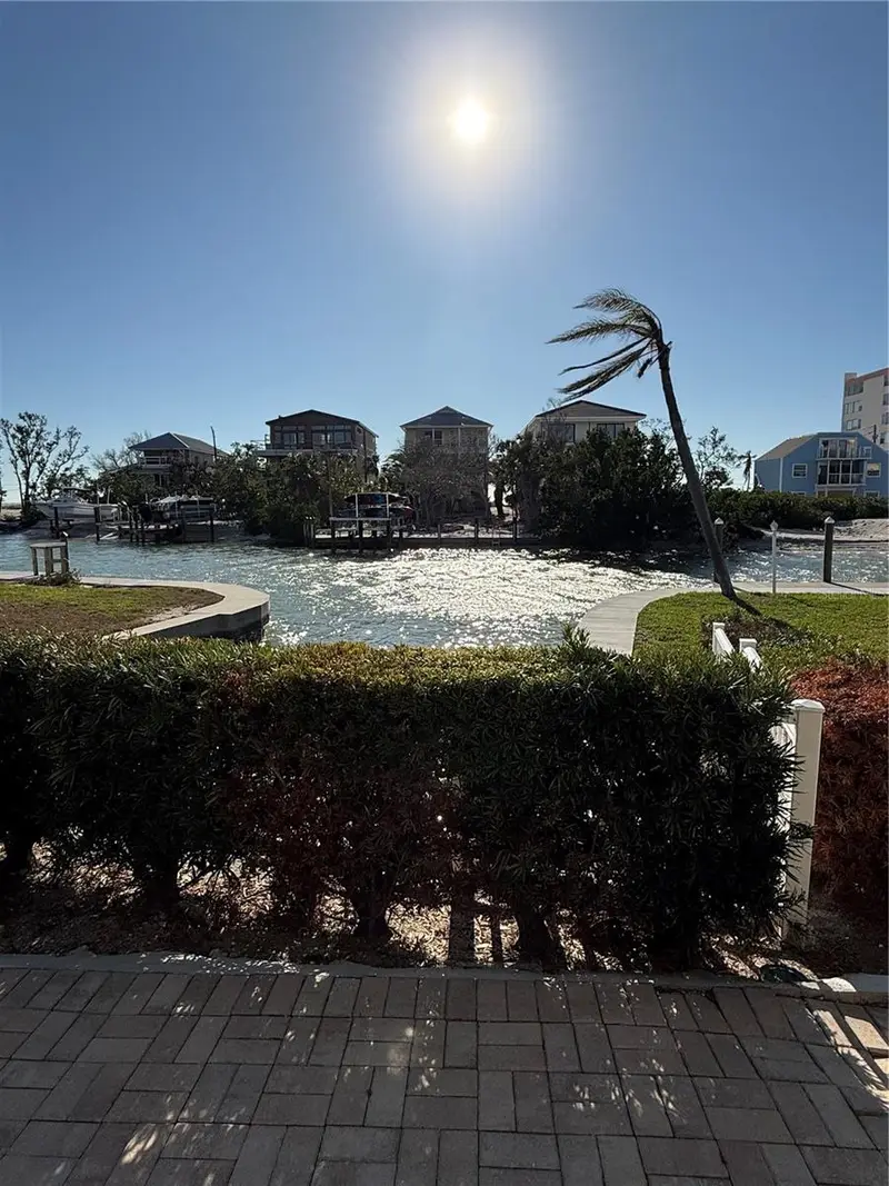 9200 Midnight Pass Rd #10, FL