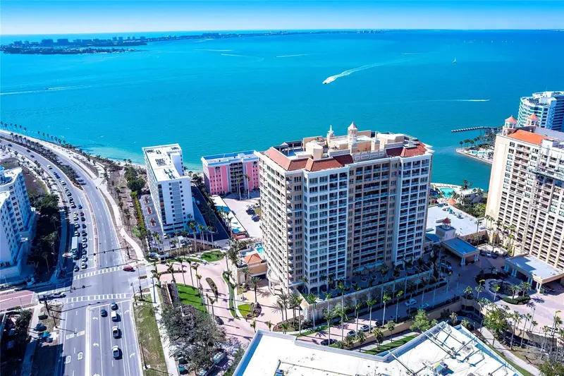 35 Watergate Dr #1103, FL
