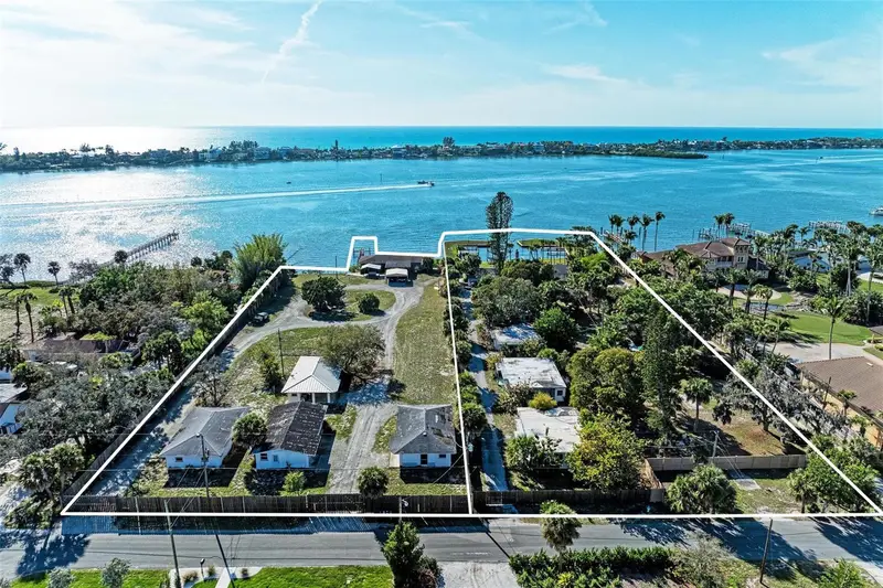 1645 & 1649 Bayshore Rd, FL