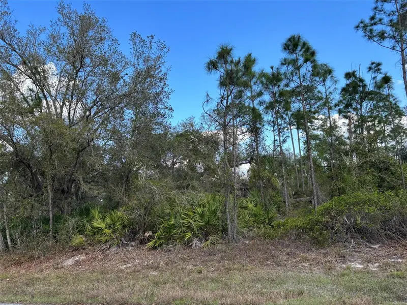 74 Baldur Dr, FL
